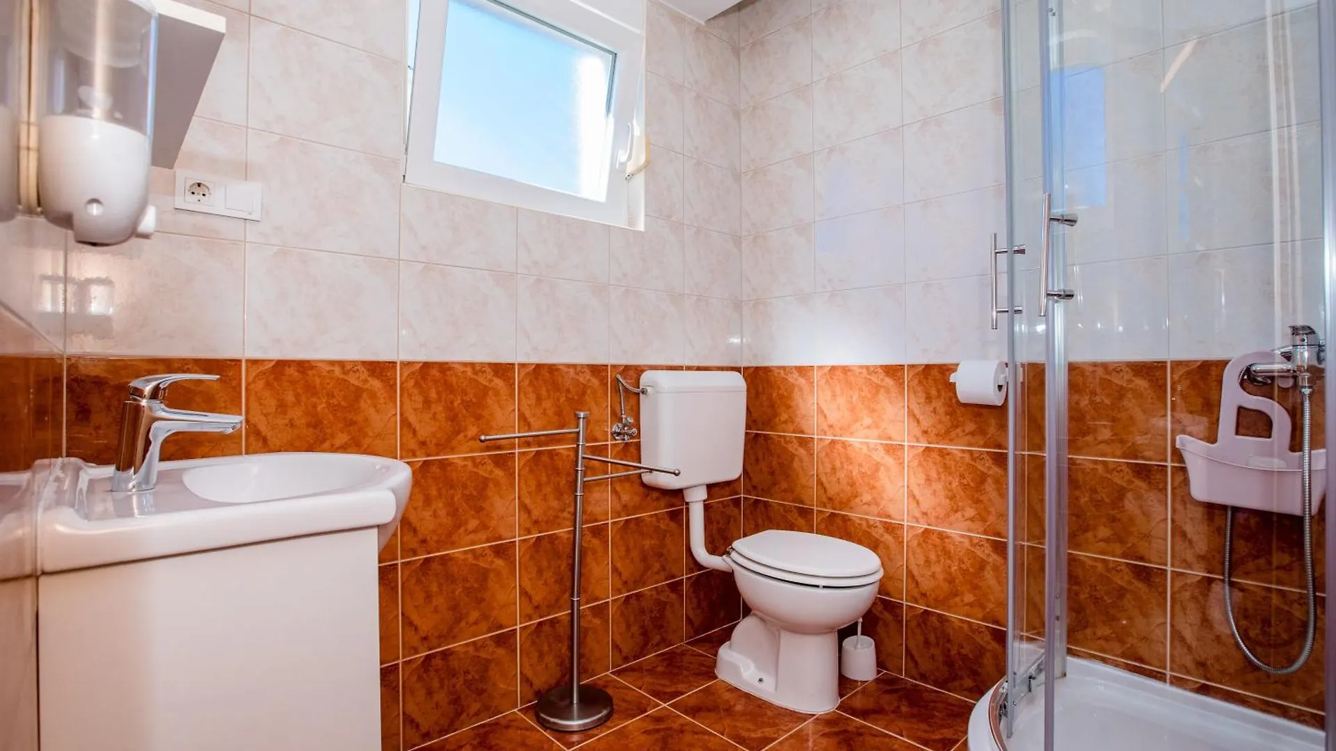 Apartments & Room Spanjol Palit Guest house