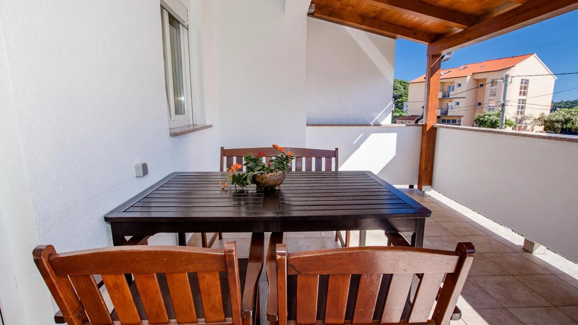 Guest house Apartments & Room Spanjol Palit