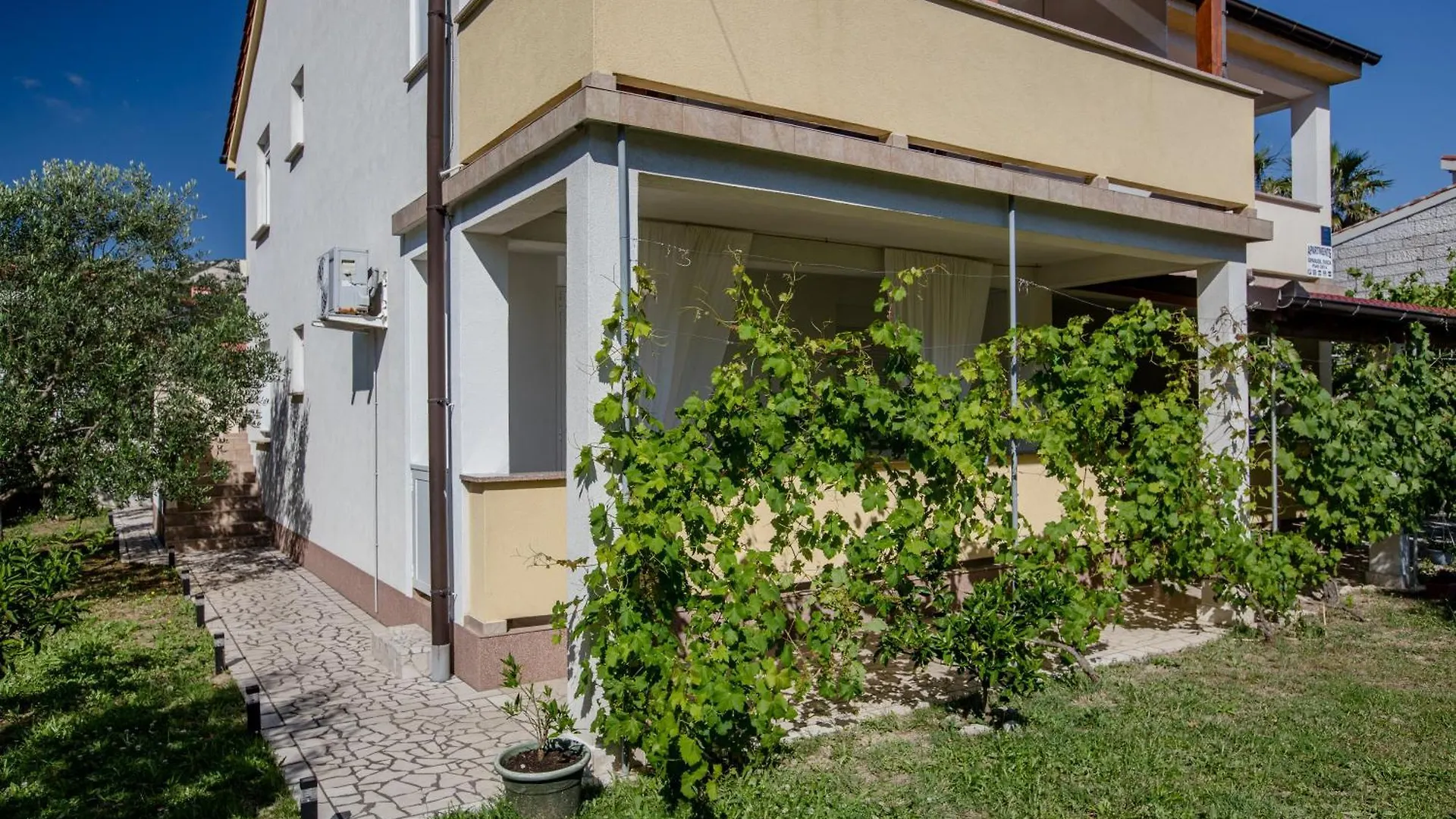 Apartments & Room Spanjol Palit