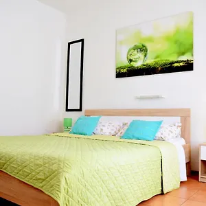 Rooms Vilma Close To Rab City Palit